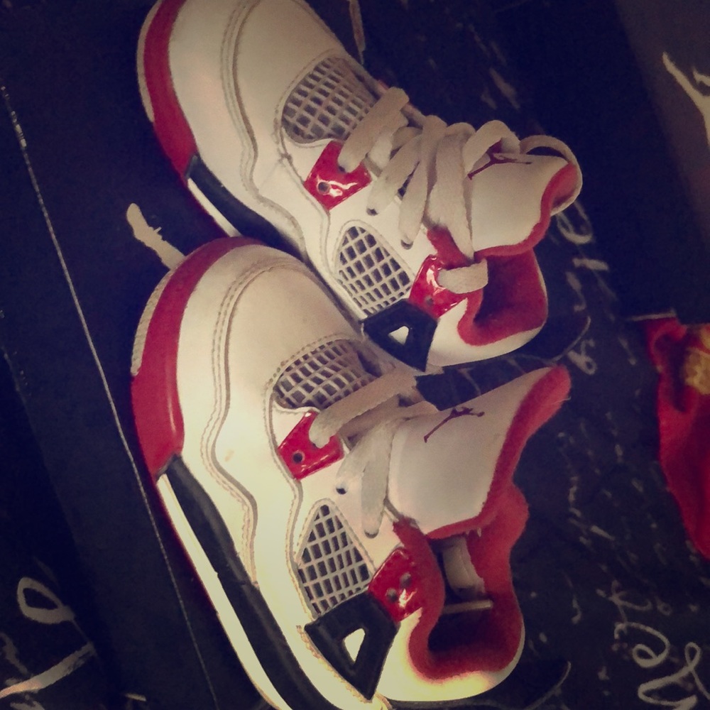 Jordan 4 Retro for toddlers size 5